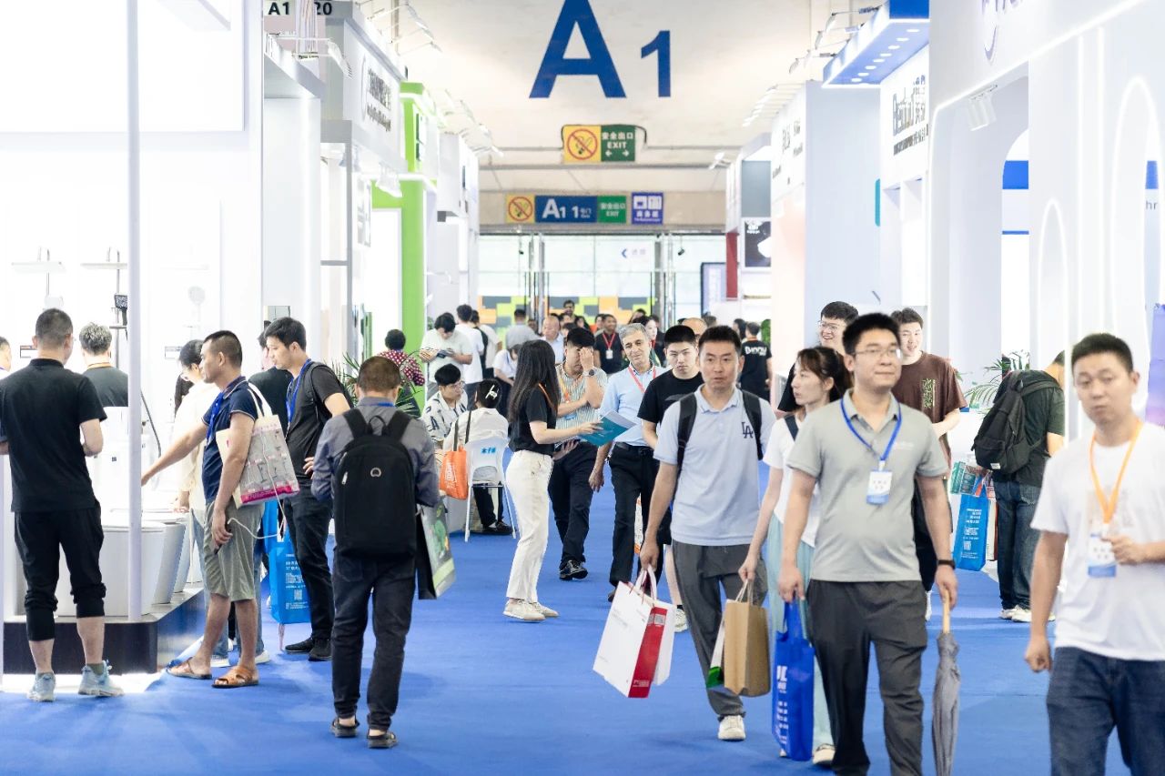 欢迎参加2025中国义乌智能马桶及智能浴室镜展览会【时间+展馆】